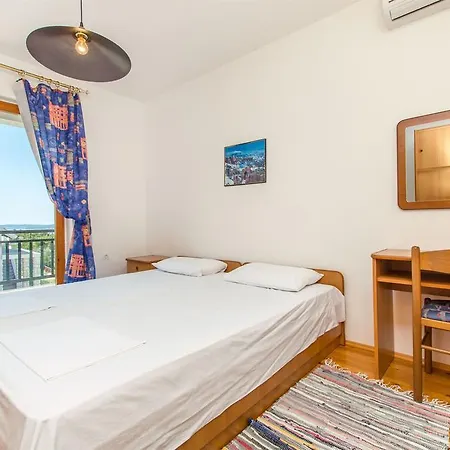 Apartment Spomenka *